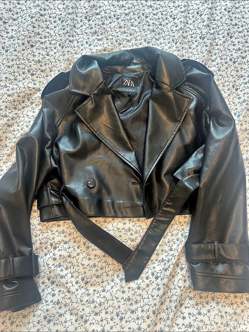 Zara Short Faux Leather Women's Black Moto Jacket